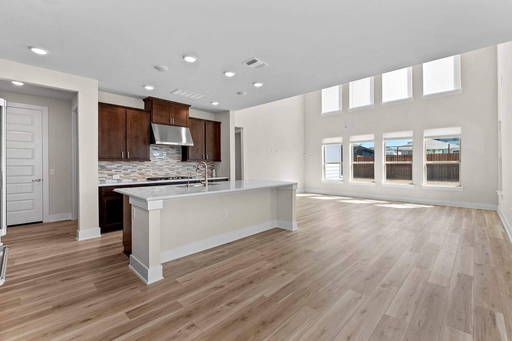 8901 Chrysler Bend Austin, TX 78744 - Photo 7 of 24