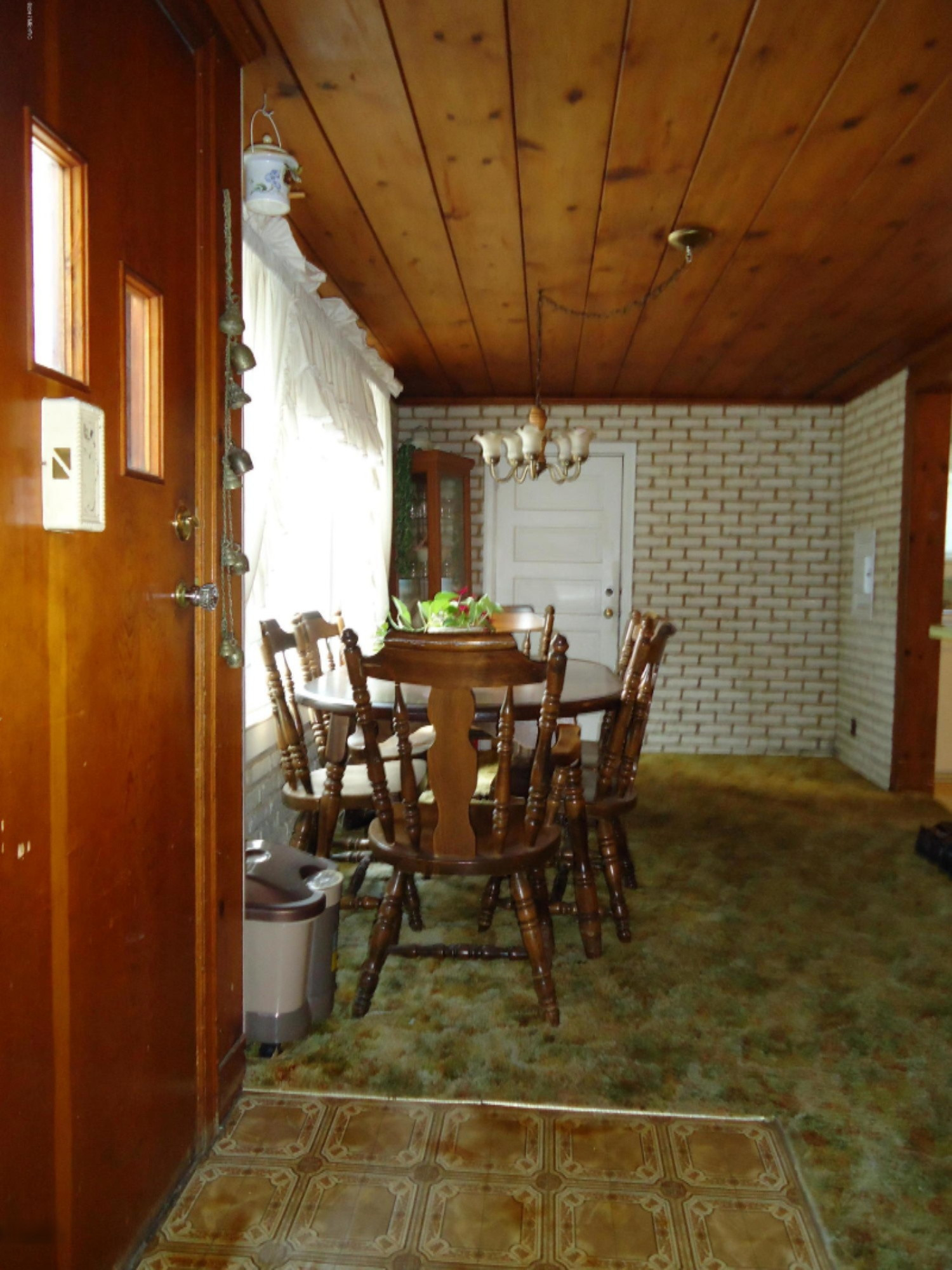553 South Brooks Road Muskegon, MI 49442 - Photo 11 of 19 553 S Brooks (15)
