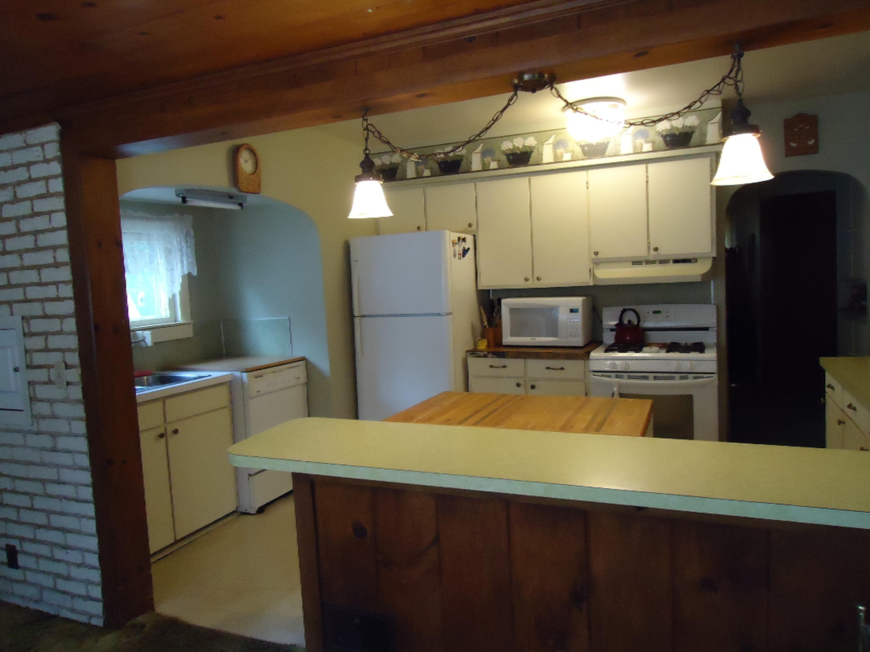 553 South Brooks Road Muskegon, MI 49442 - Photo 8 of 19 553 S Brooks (9)
