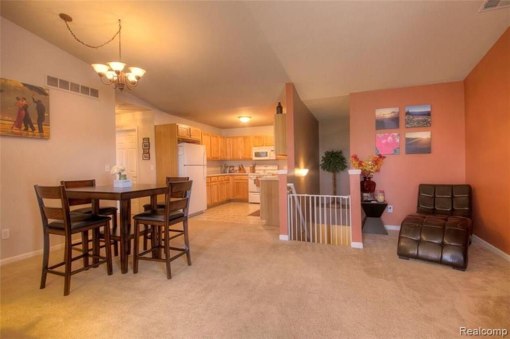 1715 Welland Street Howell, MI 48855 - Photo 5 of 20