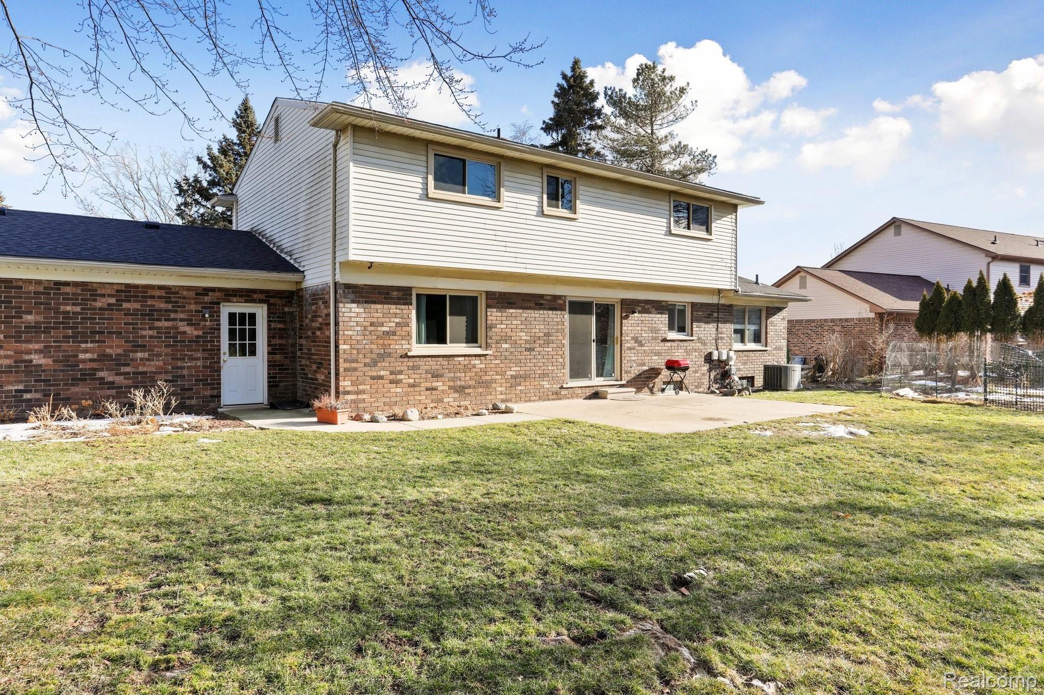 2442 Kimberly Fair Street Rochester, MI 48309 - Photo 37 of 42 2442 Kimberly Fair Street, Rochester Hills - 42.jpg