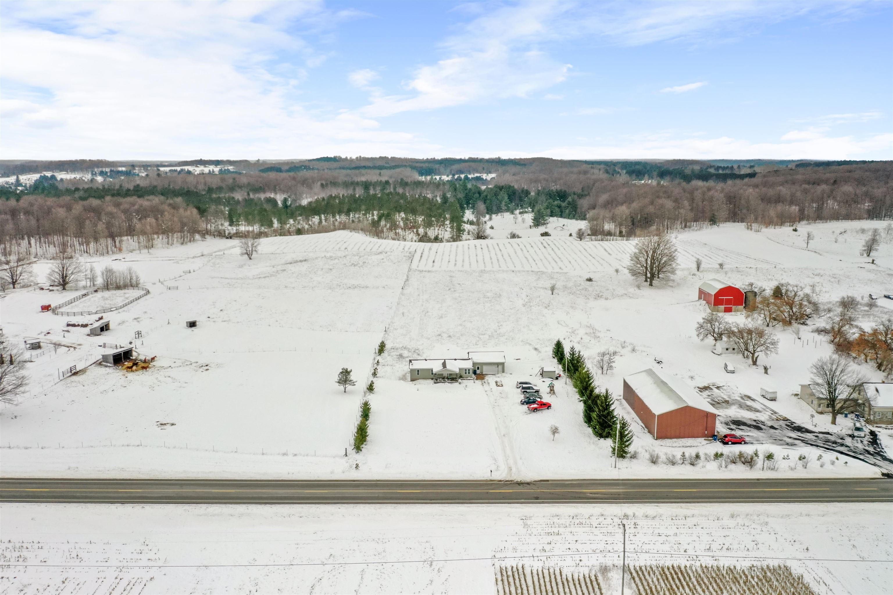 130 West Center Road Kingsley, MI 49649 - Photo 6 of 48