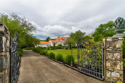 $4,999,000 | 10 Ridge Road, Newport, RI 02840