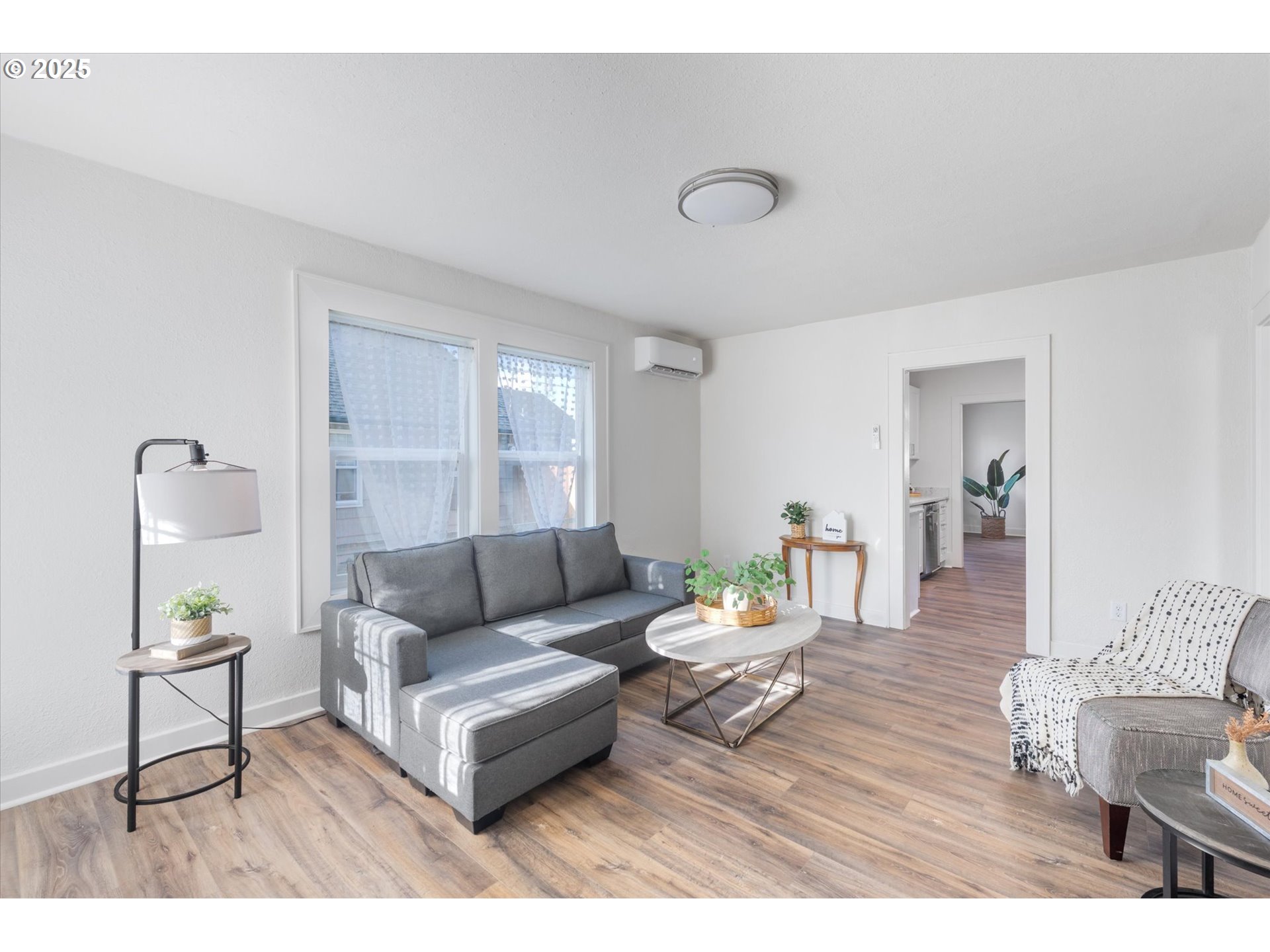 641 15th Avenue Longview, WA 98632 - Photo 3 of 42