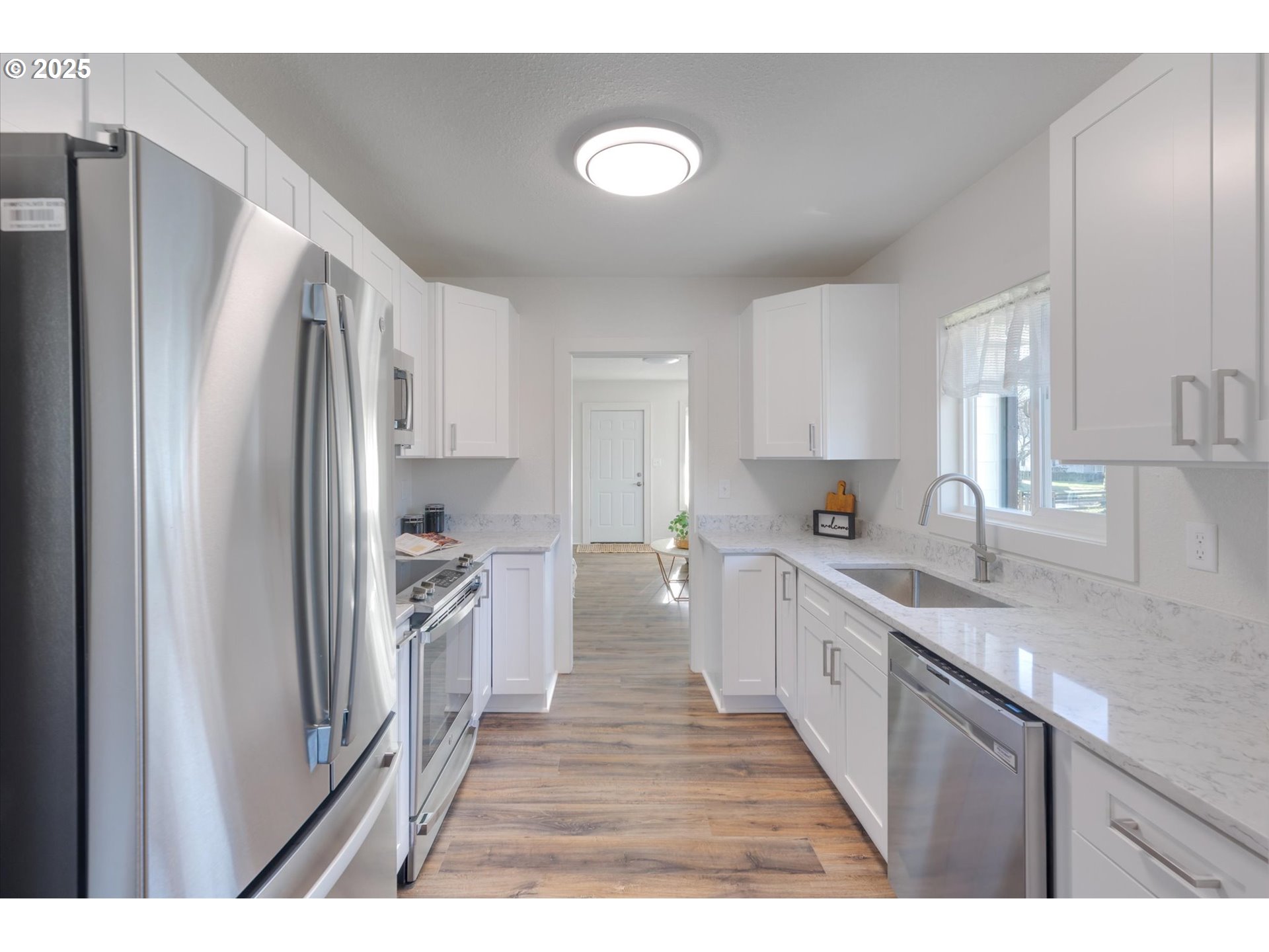 641 15th Avenue Longview, WA 98632 - Photo 10 of 42