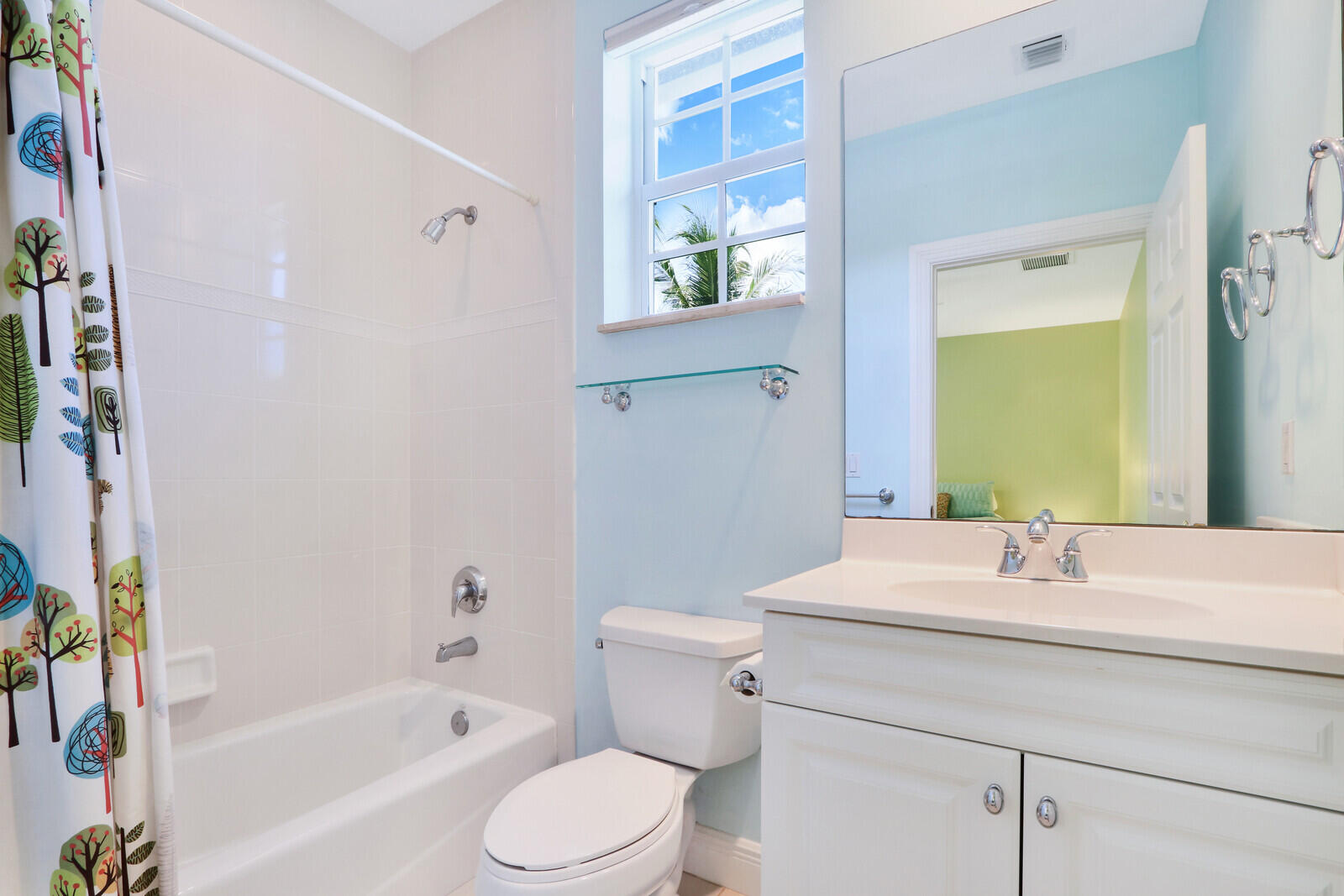 117 Segovia Way Jupiter, FL 33458 - Photo 18 of 36 Bathroom