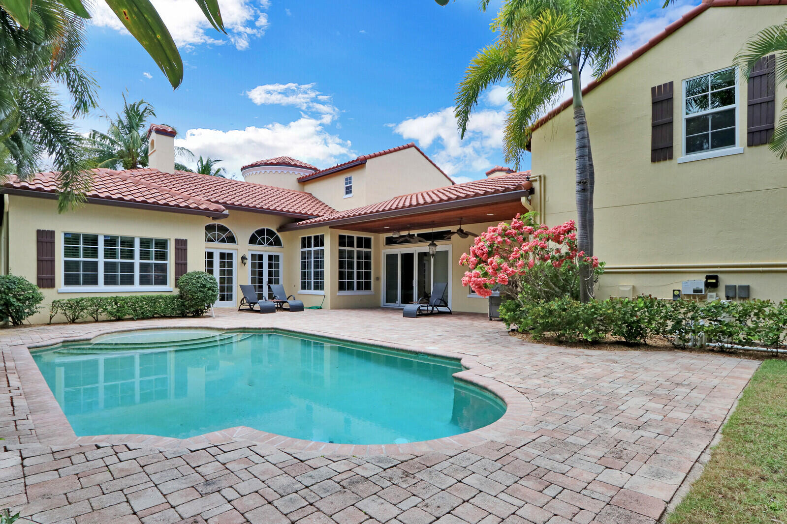 117 Segovia Way Jupiter, FL 33458 - Photo 27 of 36 Back Side