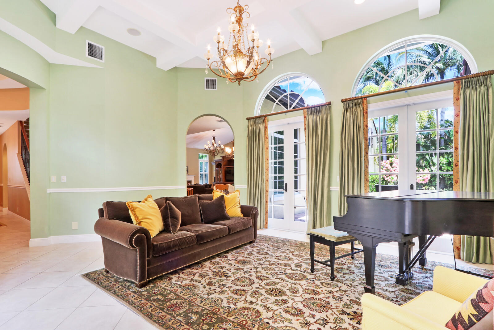 117 Segovia Way Jupiter, FL 33458 - Photo 4 of 36 Formal living room