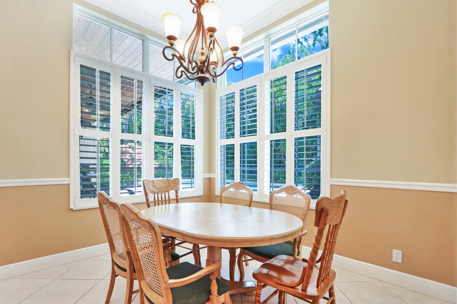 117 Segovia Way Jupiter, FL 33458 - Photo 9 of 36 Breakfast Nook