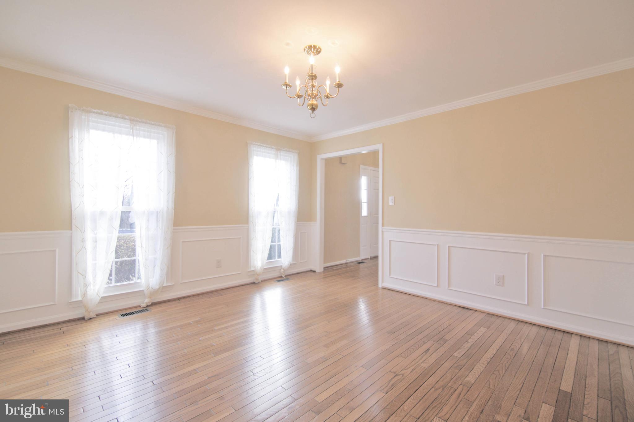 7845 Roundabout Way Springfield, VA 22153 - Photo 14 of 37