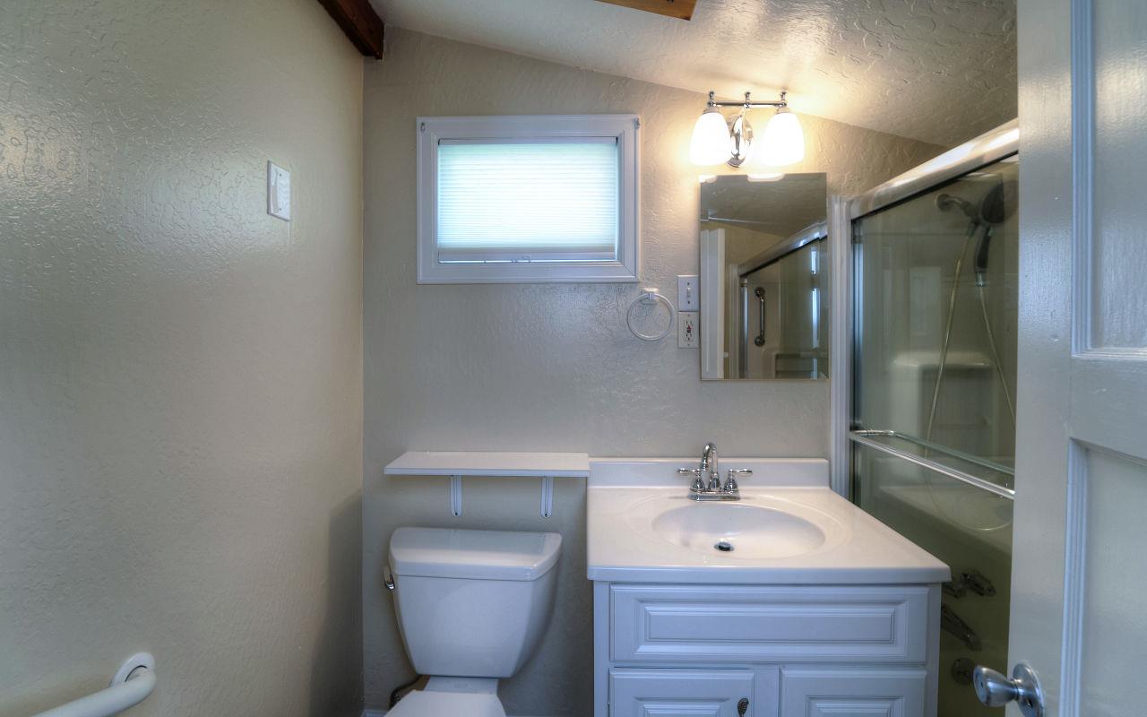 358 Clifton Road Pacifica, CA 94044 - Photo 14 of 22