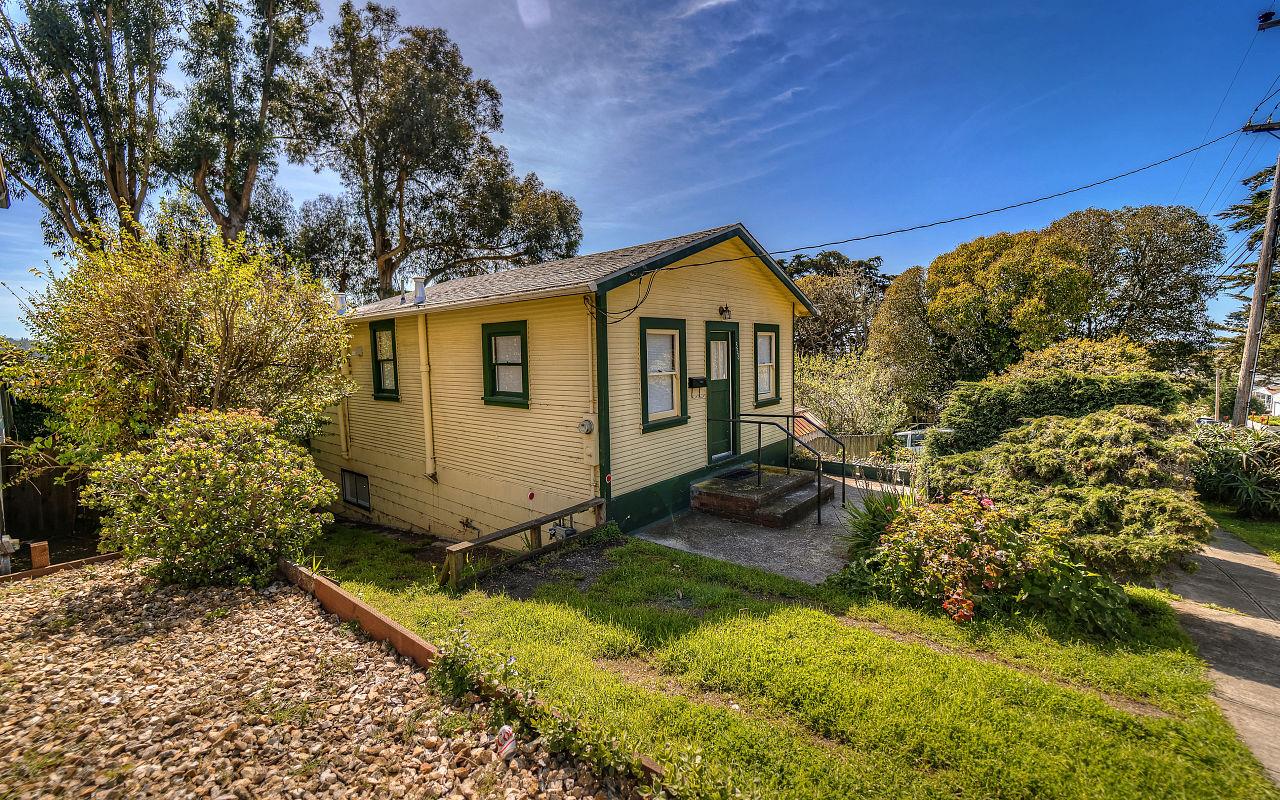 358 Clifton Road Pacifica, CA 94044 - Photo 16 of 22