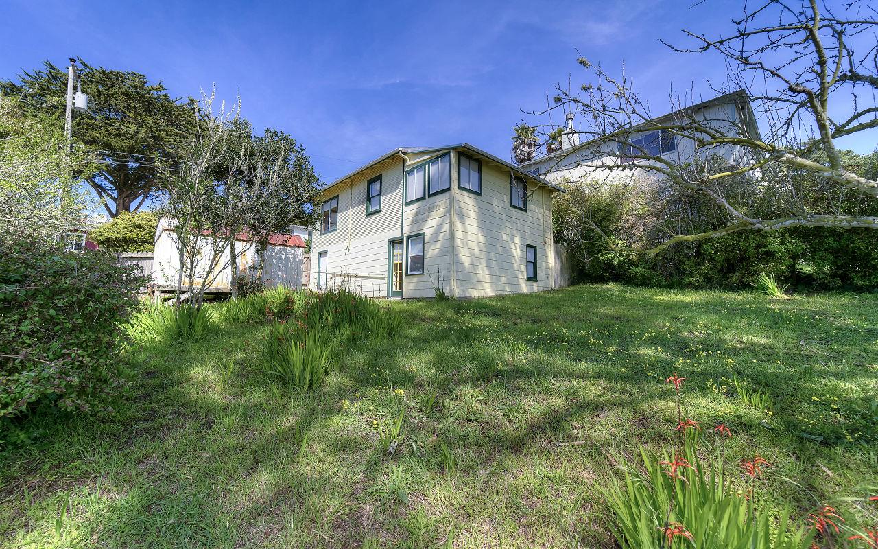 358 Clifton Road Pacifica, CA 94044 - Photo 17 of 22