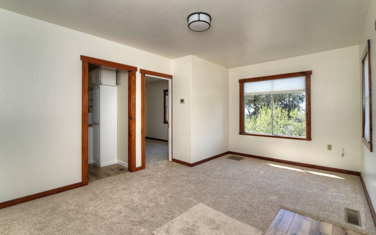 358 Clifton Road Pacifica, CA 94044 - Photo 7 of 22