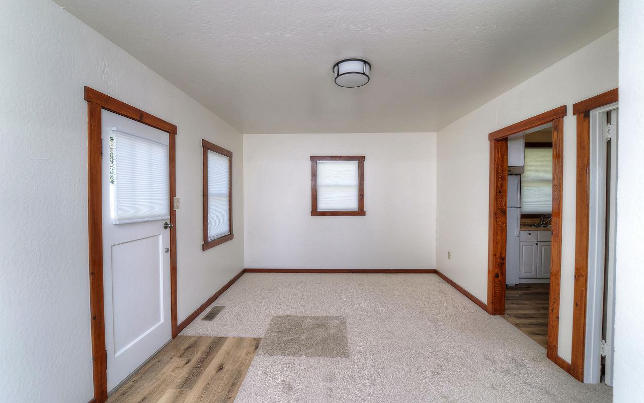 358 Clifton Road Pacifica, CA 94044 - Photo 10 of 22