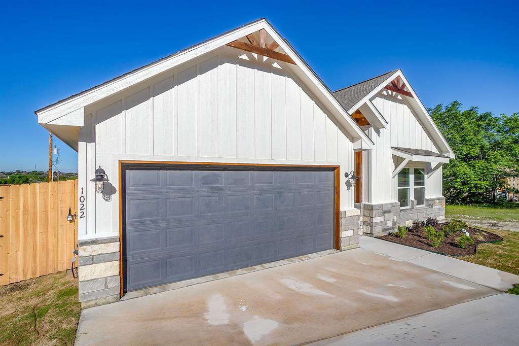 1022 Lakeview Ridge White Settlement, TX 76108 - Photo 3 of 38