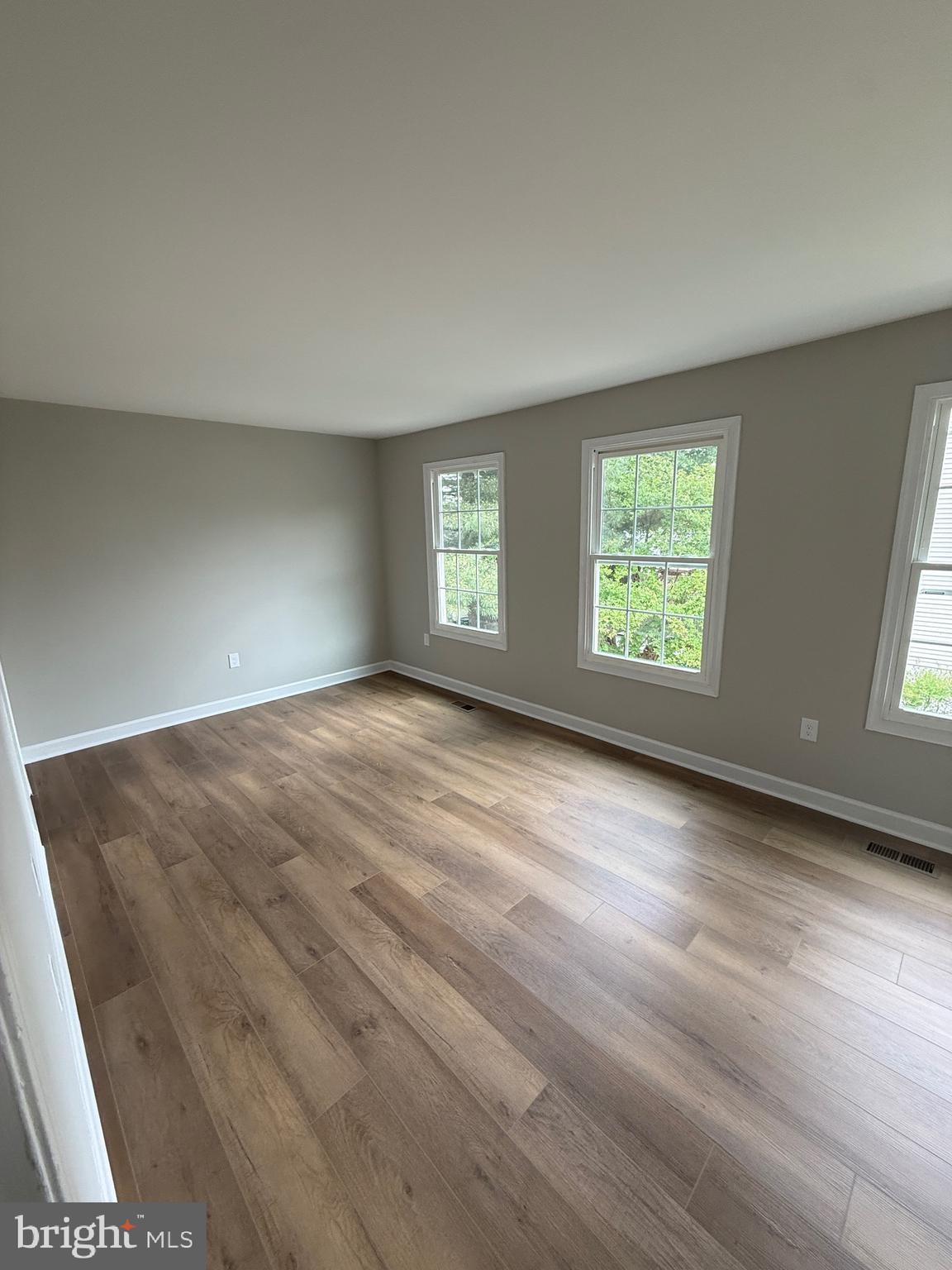 5853 Suitland Road Suitland, MD 20746 - Photo 7 of 26