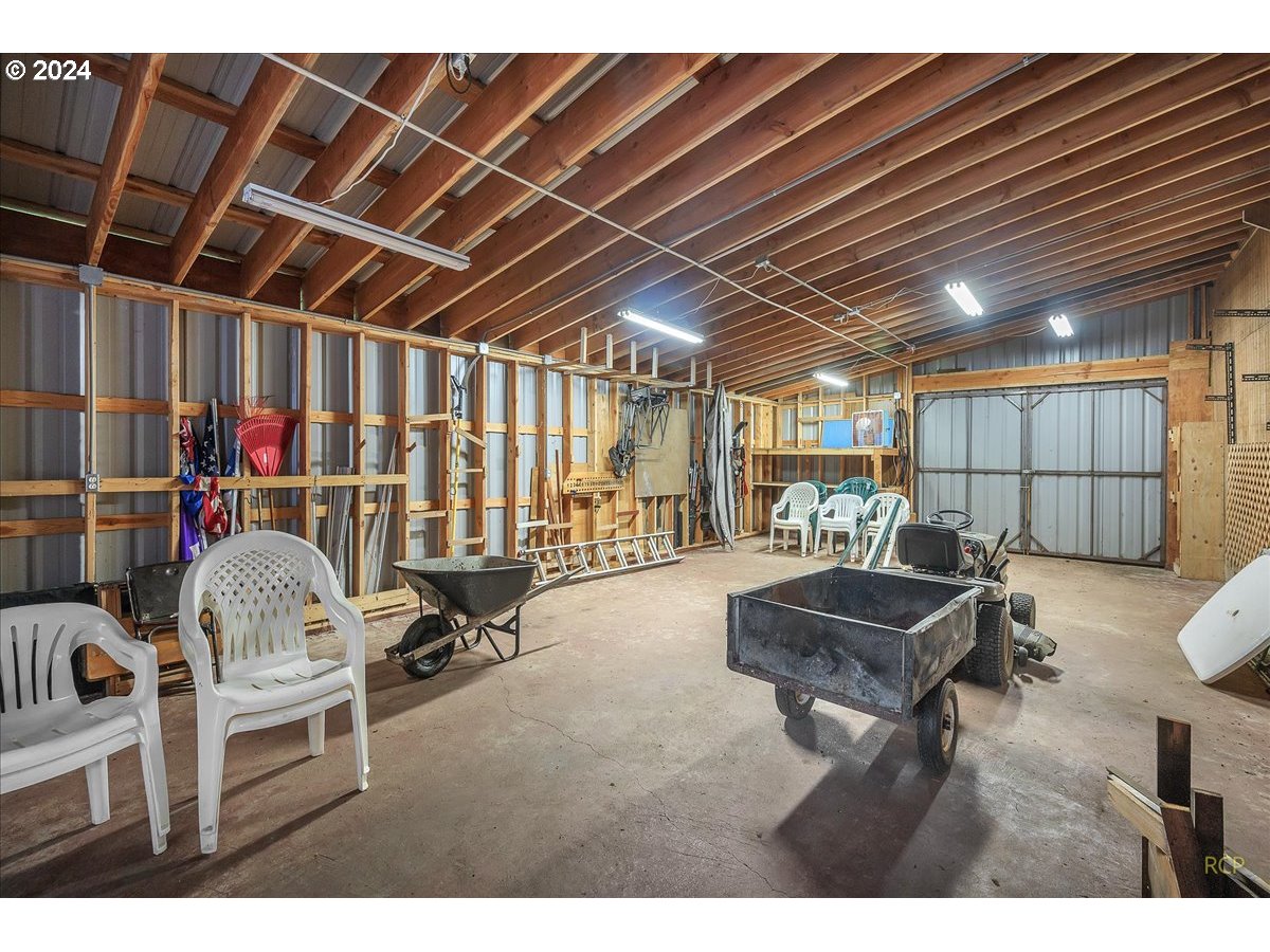 56925 Walker Road Scappoose, OR 97056 - Photo 28 of 40 a view of a room with gym equipment