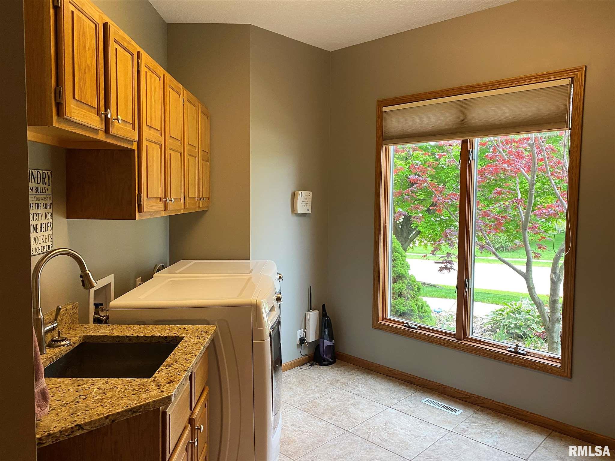 5210 Remington Road Bettendorf, IA 52722 - Photo 31 of 37 Gallery Image 31