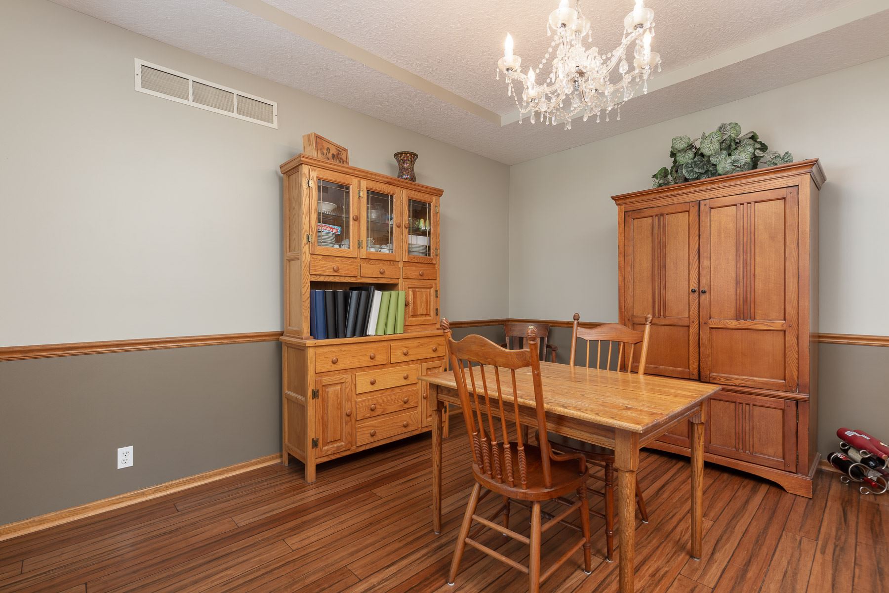 5210 Remington Road Bettendorf, IA 52722 - Photo 8 of 37 Gallery Image 8