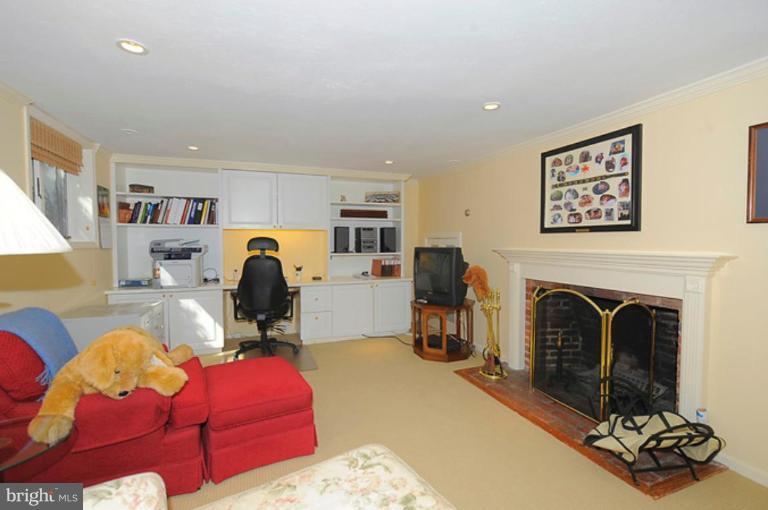 1719 Hoban Road Northwest Washington, DC 20007 - Photo 18 of 19 Bedroom #4