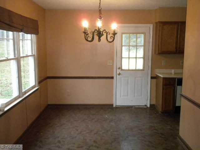 3523 Markham Road Greensboro, NC 27405 - Photo 3 of 7 Dining Room.