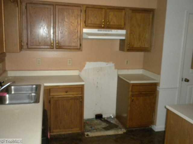 3523 Markham Road Greensboro, NC 27405 - Photo 4 of 7 Kitchen.