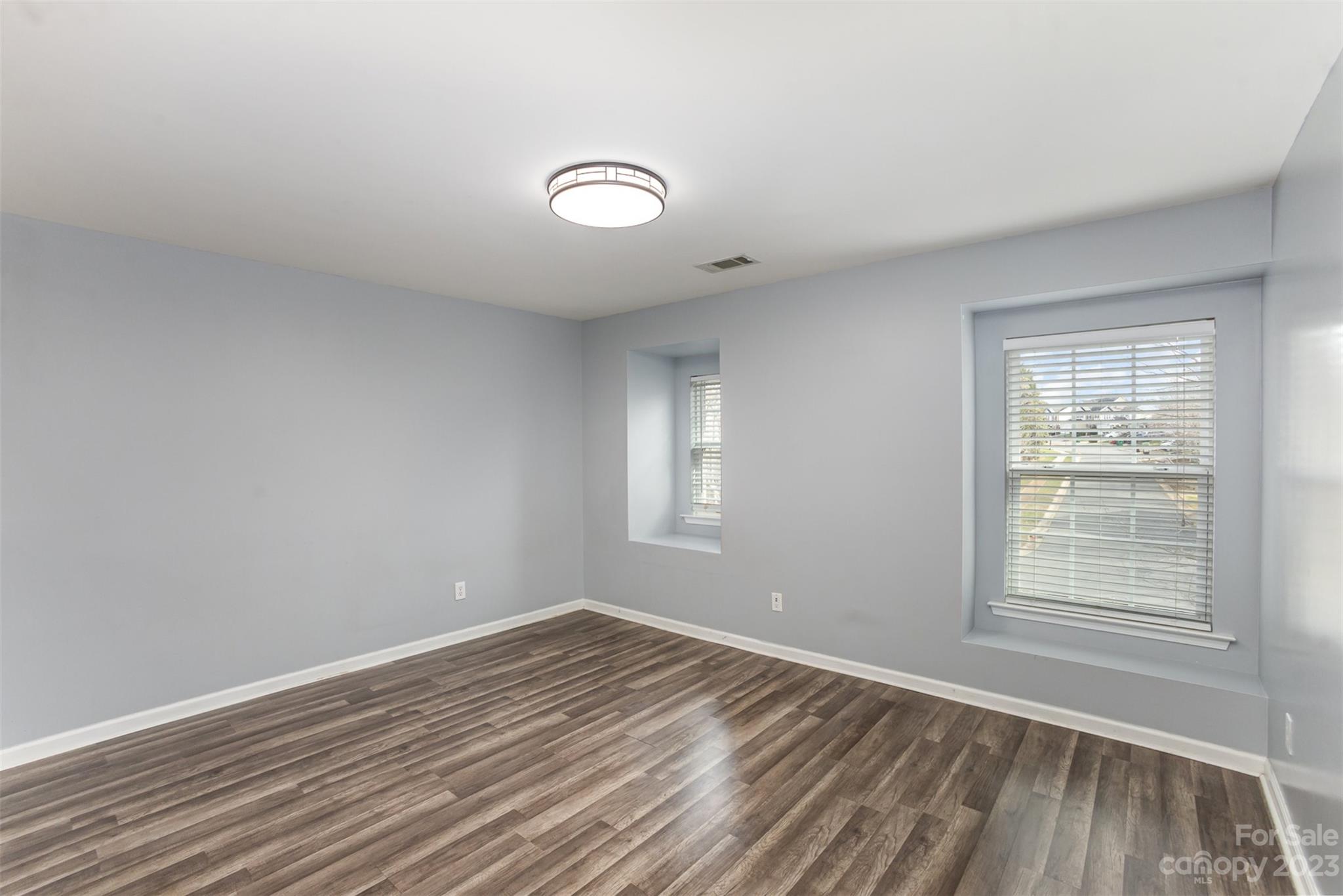 9048 Seamill Road Charlotte, NC 28278 - Photo 17 of 37 Gallery Image 17