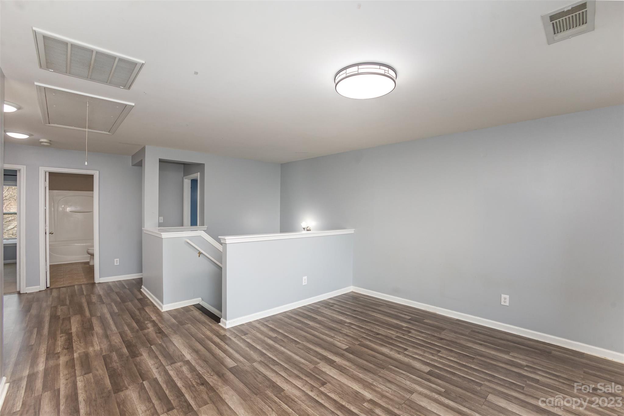 9048 Seamill Road Charlotte, NC 28278 - Photo 18 of 37 Gallery Image 18