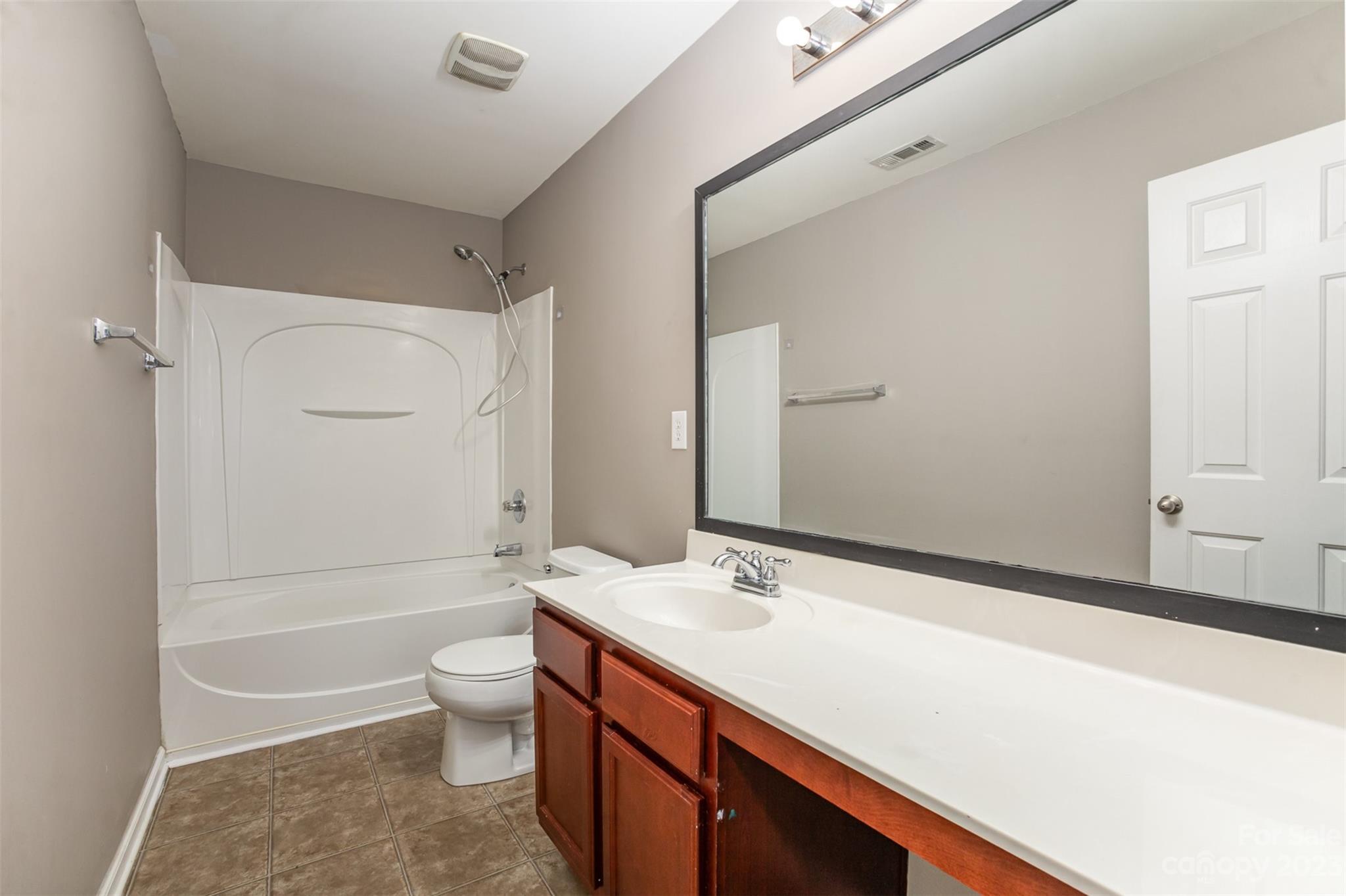 9048 Seamill Road Charlotte, NC 28278 - Photo 20 of 37 Gallery Image 20