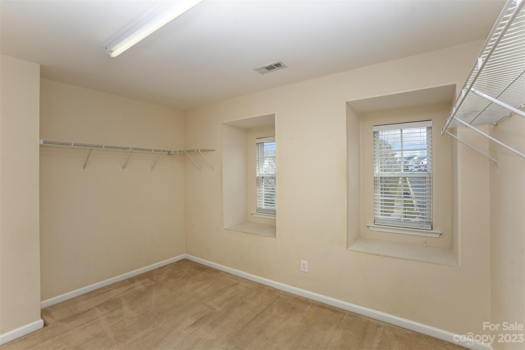 9048 Seamill Road Charlotte, NC 28278 - Photo 27 of 37 Gallery Image 27