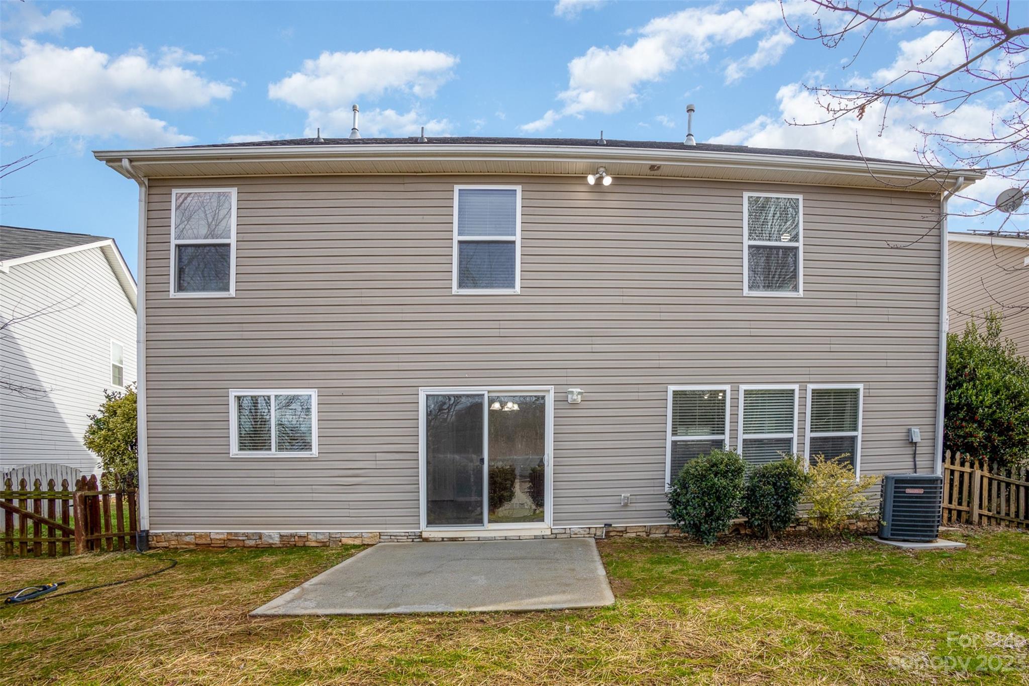 9048 Seamill Road Charlotte, NC 28278 - Photo 32 of 37 Gallery Image 32