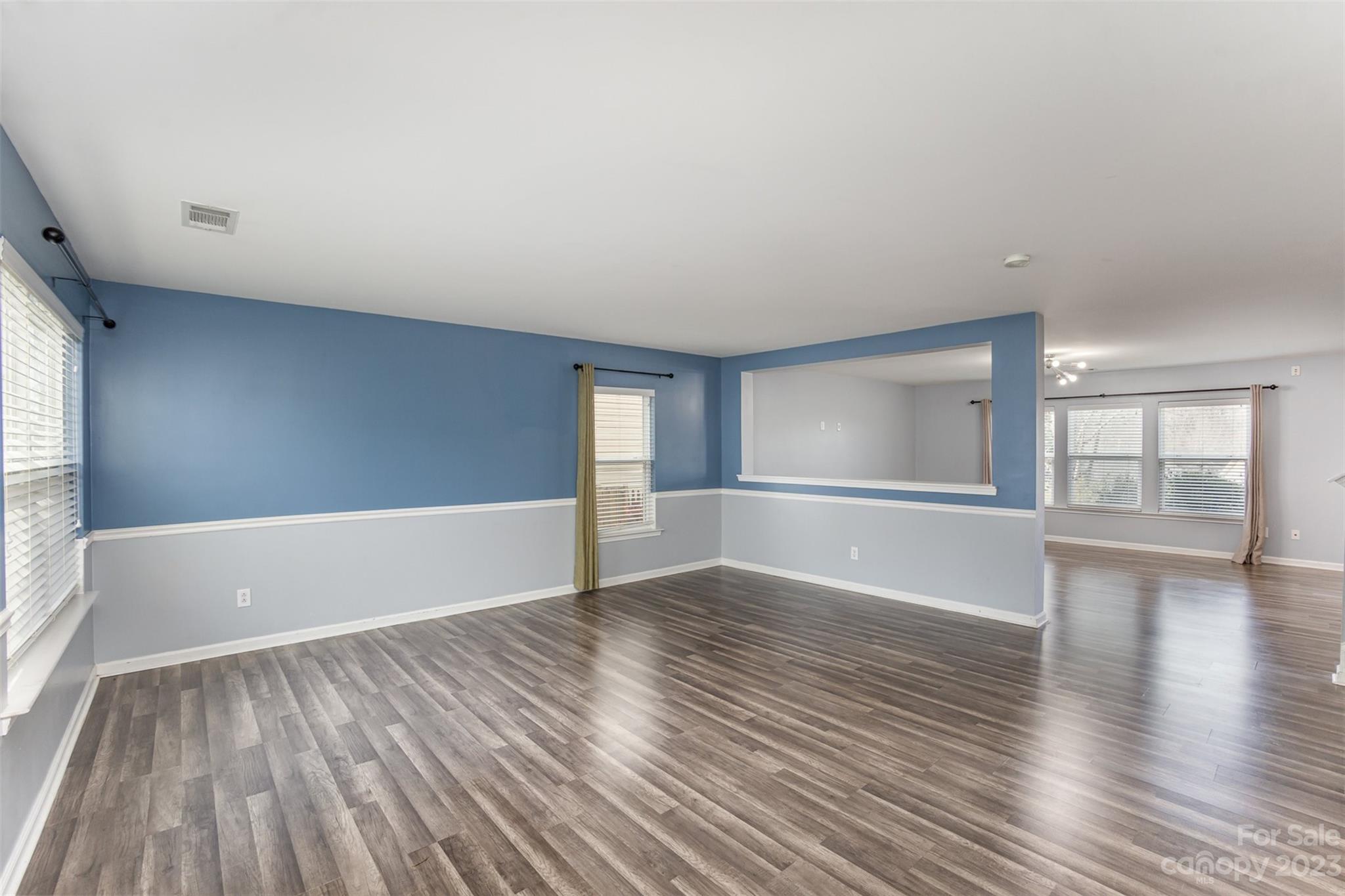 9048 Seamill Road Charlotte, NC 28278 - Photo 4 of 37 Gallery Image 4