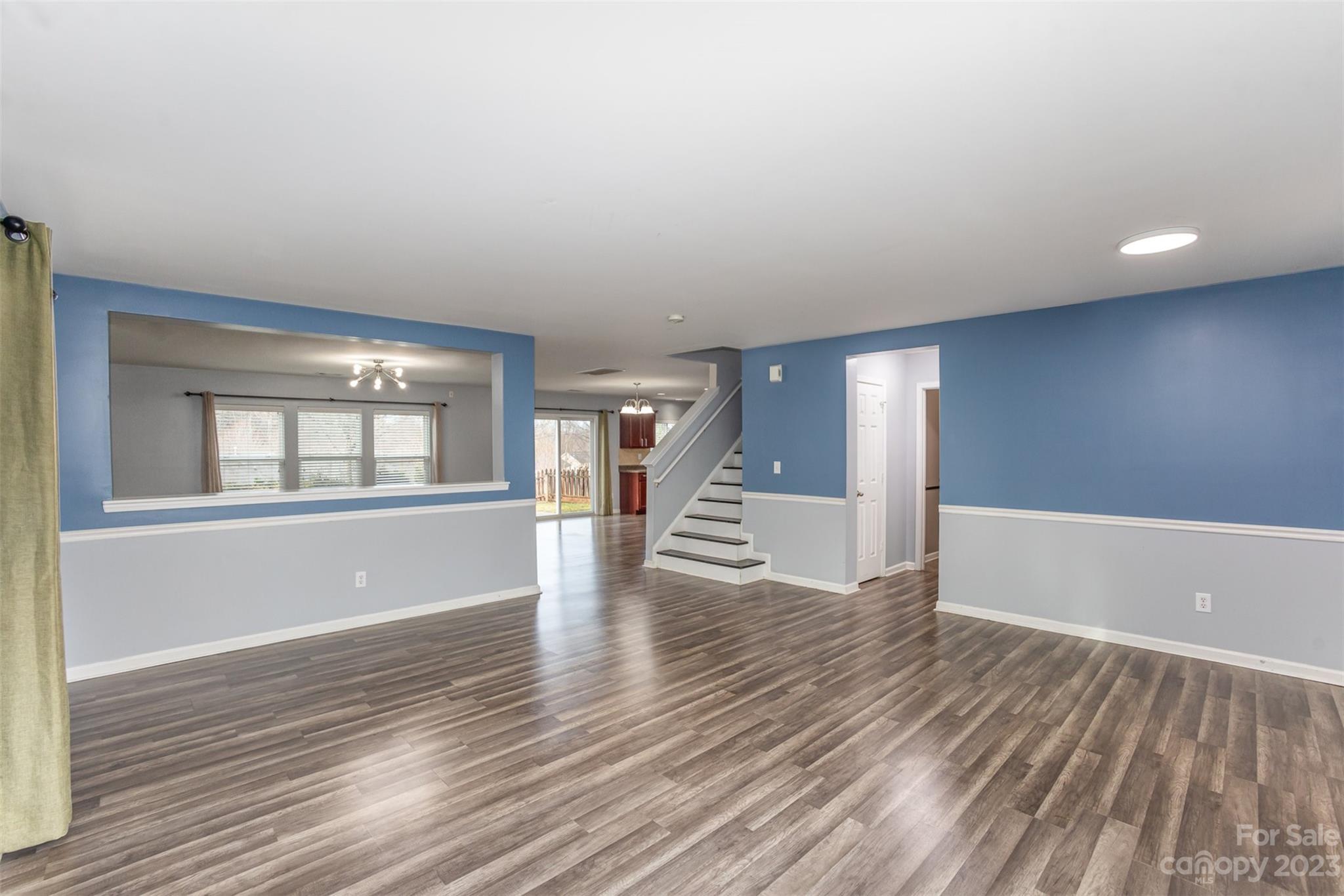 9048 Seamill Road Charlotte, NC 28278 - Photo 5 of 37 Gallery Image 5