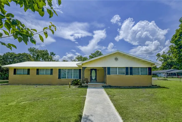 $220,000 | 706 Jenkins Street, Blackshear, GA 31516