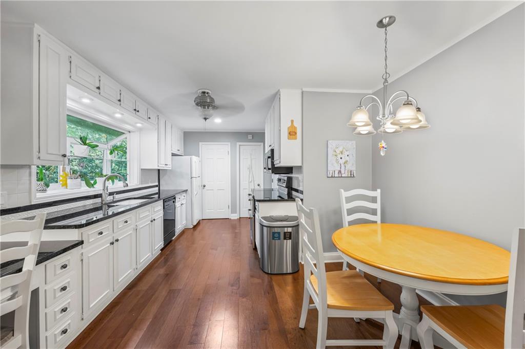 684 Honeysuckle Road Gainesville, GA 30501 - Photo 12 of 54