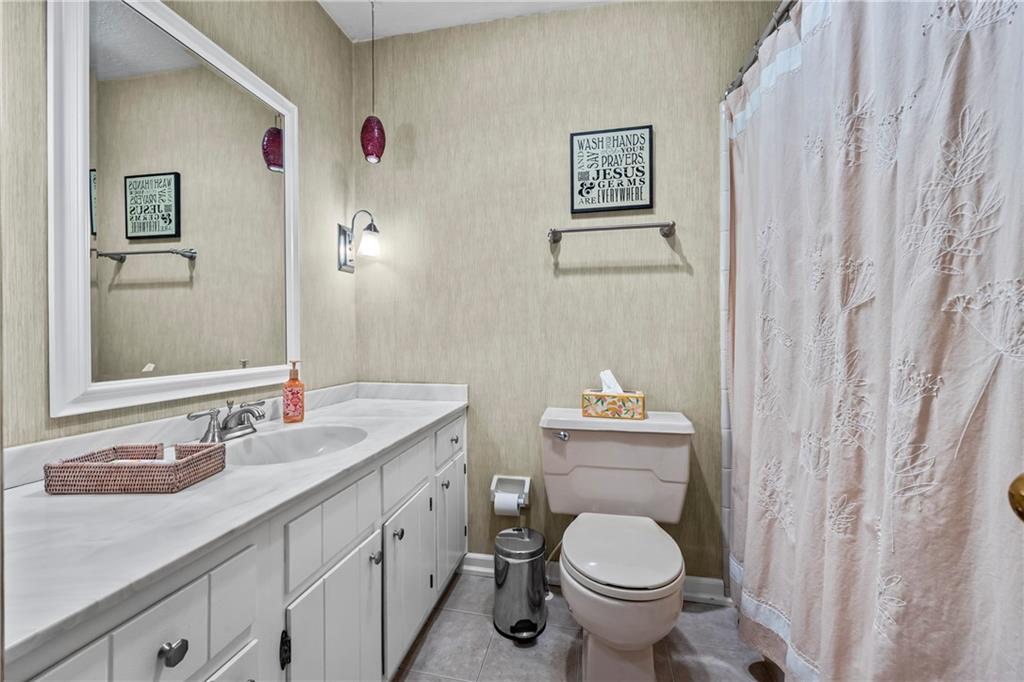 684 Honeysuckle Road Gainesville, GA 30501 - Photo 22 of 54