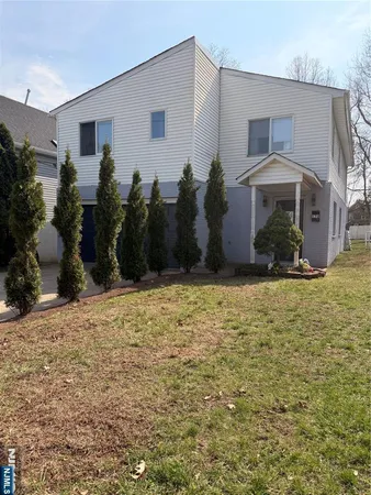 $4,300 | 170 Manhattan Avenue, Teaneck, NJ 07666