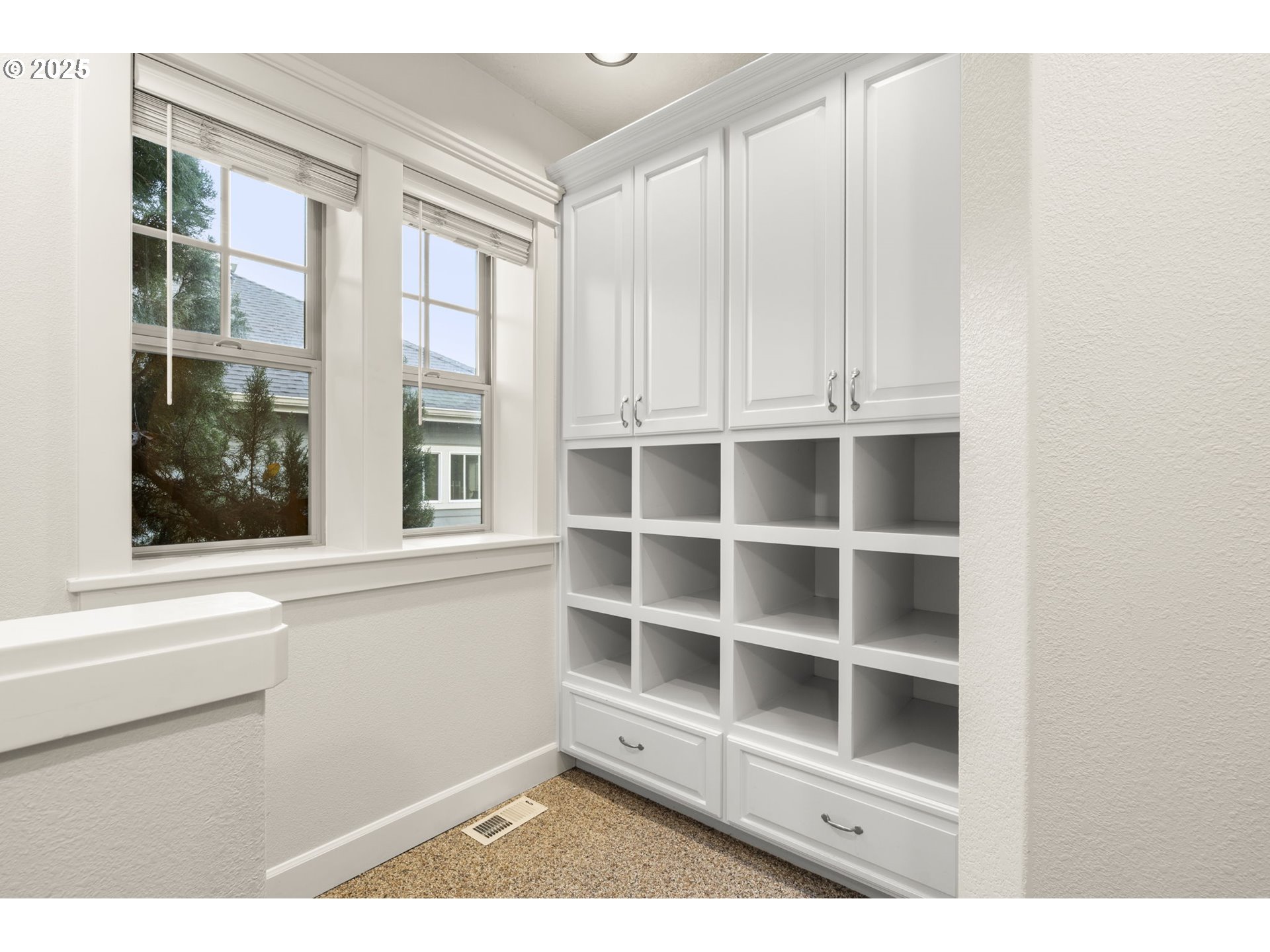 6035 Fernhill Loop Springfield, OR 97478 - Photo 23 of 48