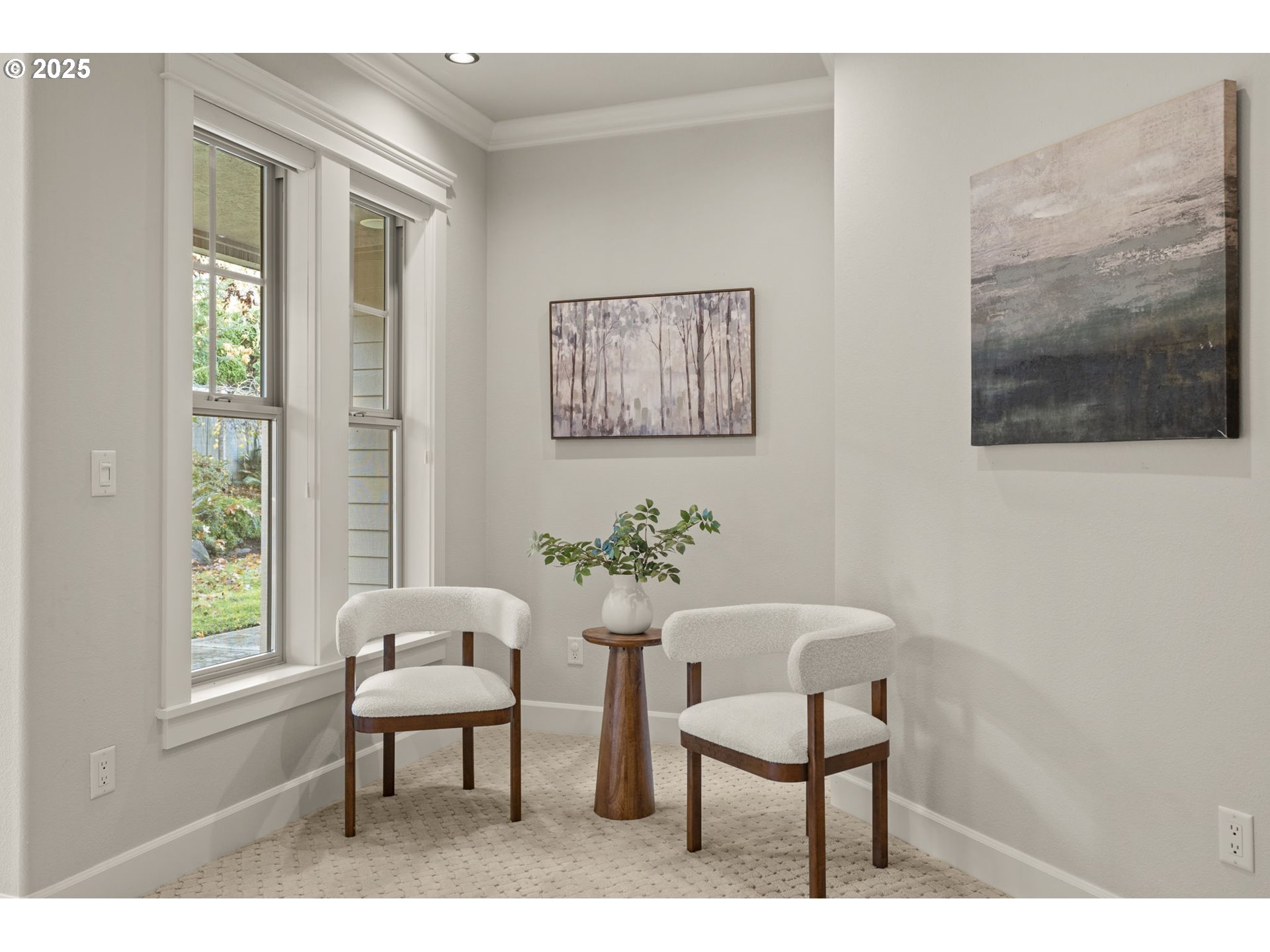 6035 Fernhill Loop Springfield, OR 97478 - Photo 29 of 48 a living room with furniture a window and a lamp