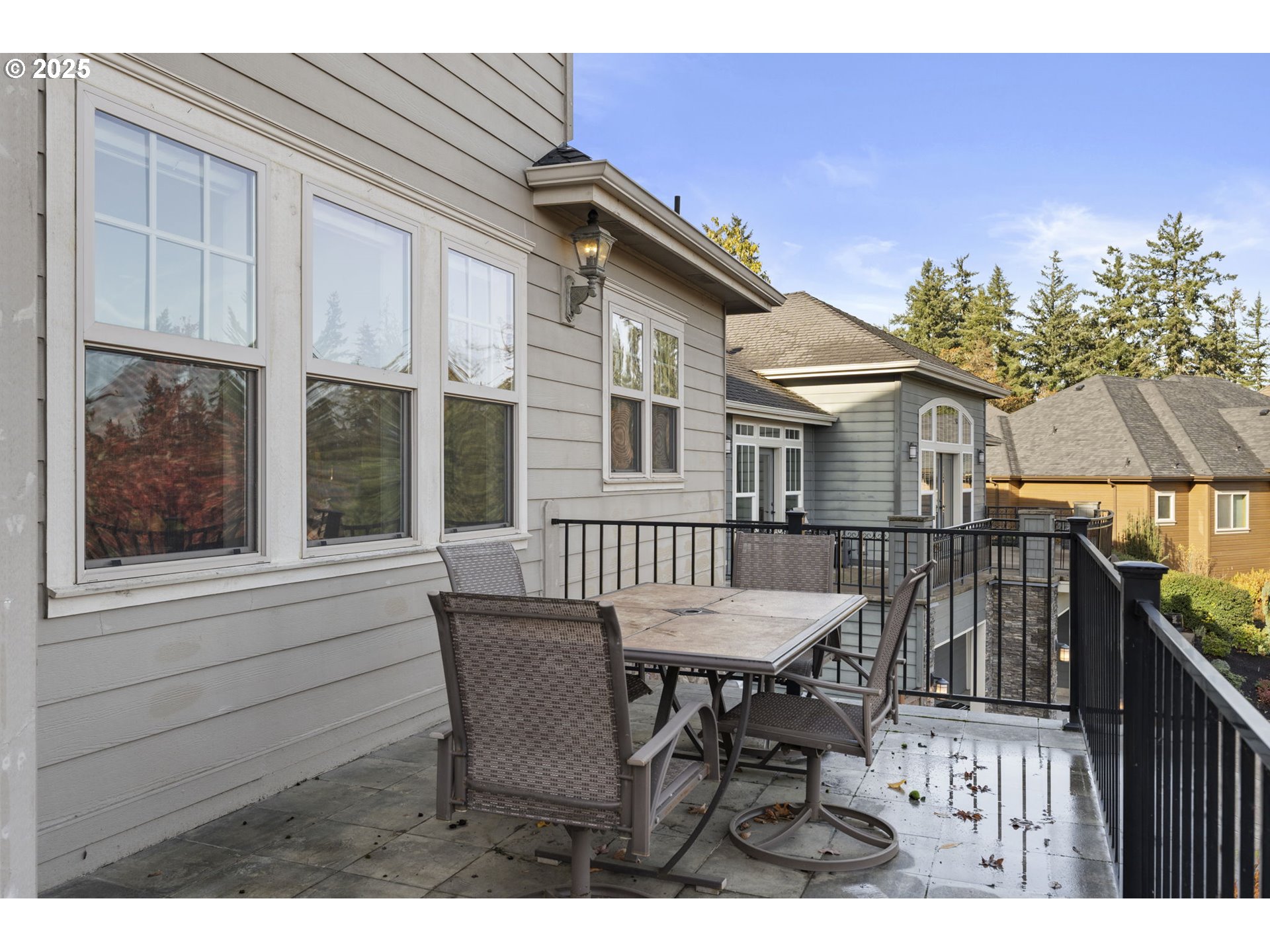 6035 Fernhill Loop Springfield, OR 97478 - Photo 10 of 48 a view of a house with backyard and sitting area