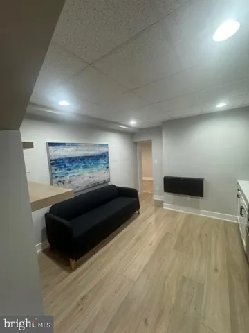 a view of livingroom with furniture