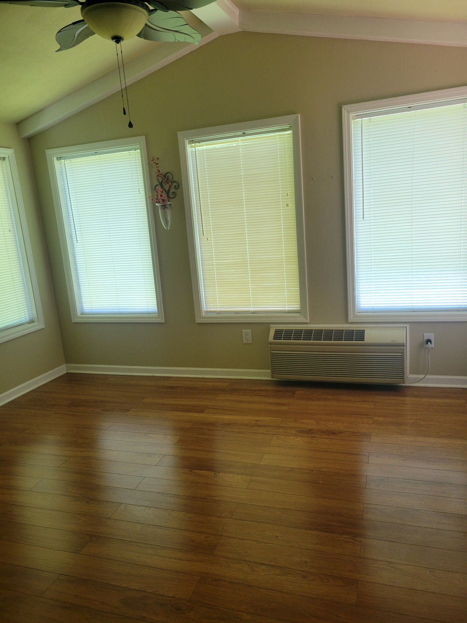 112 Lankford Road Paris, TN 38242 - Photo 14 of 16 Gallery Image 14