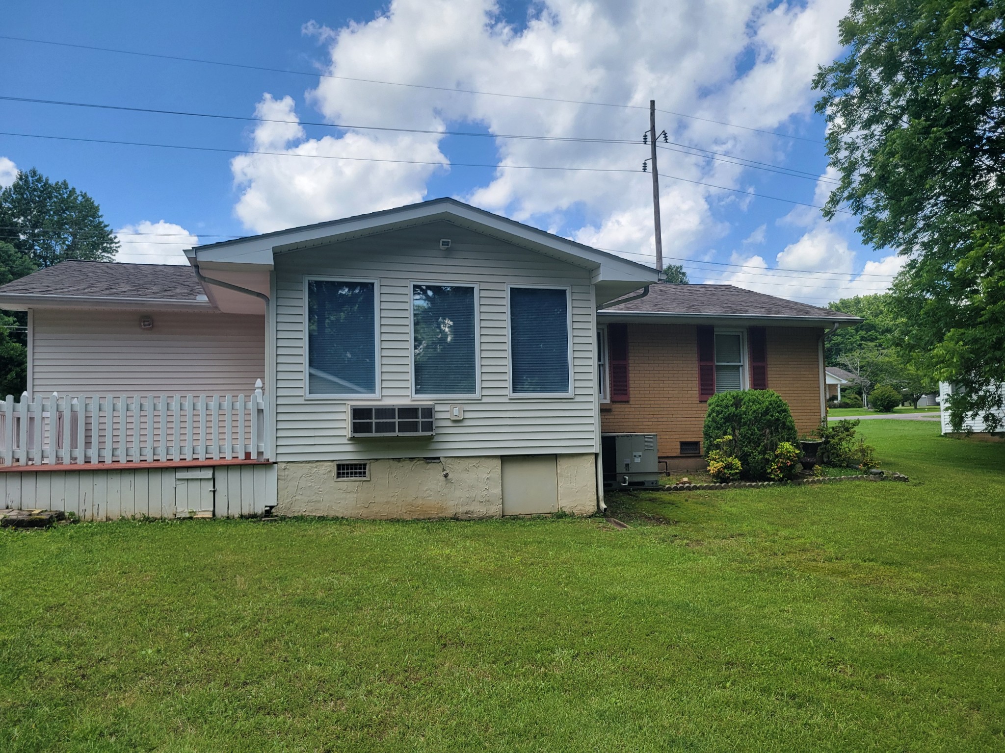 112 Lankford Road Paris, TN 38242 - Photo 3 of 16 Gallery Image 3