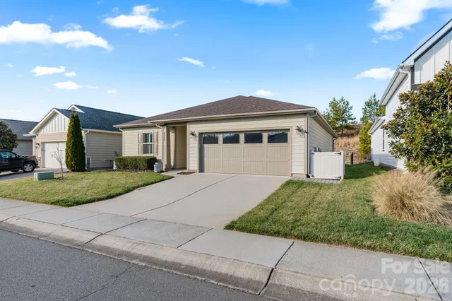 $599,900 | 4995 Looking Glass Trail, Denver, NC 28037