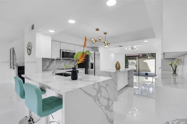 $4,300 | 3843 Alcantara Avenue, Unit 76B, Doral, FL 33178