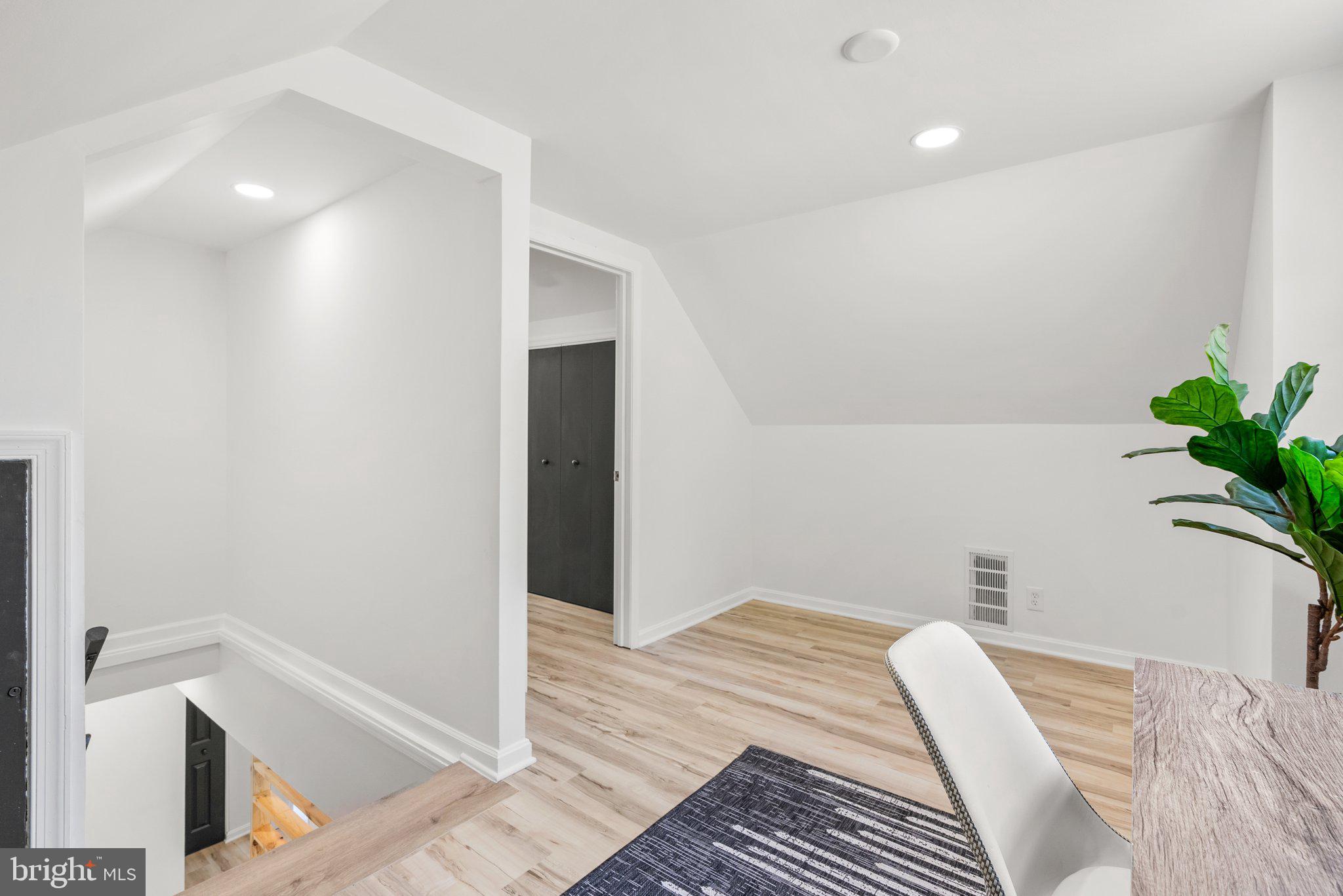 911 Kerwin Road Silver Spring, MD 20901 - Photo 19 of 54 Upper level office space