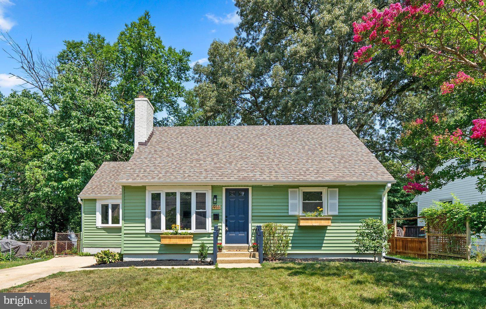 911 Kerwin Road Silver Spring, MD 20901 - Photo 4 of 54 Great curb appeal