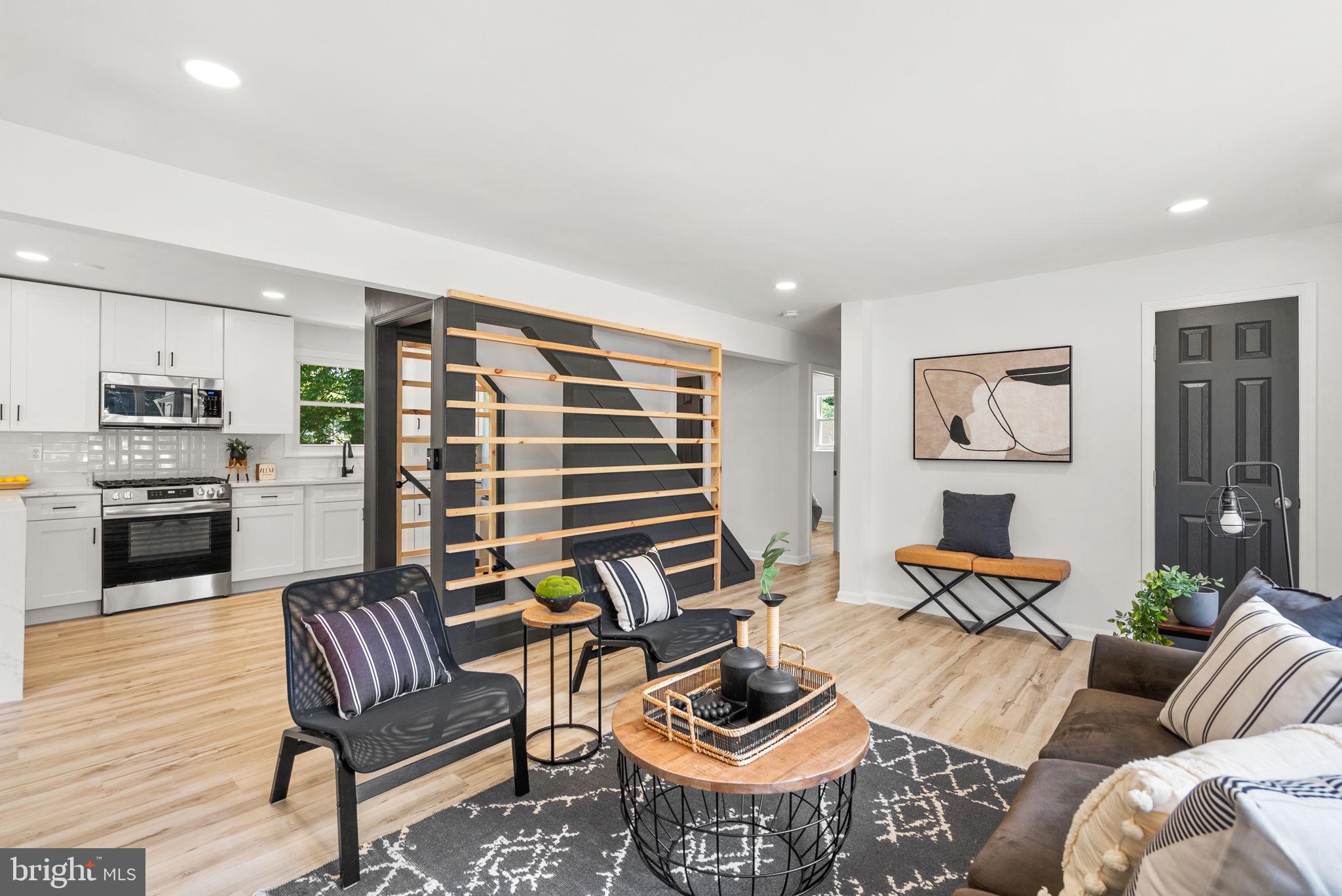 911 Kerwin Road Silver Spring, MD 20901 - Photo 9 of 54 Open floor concept