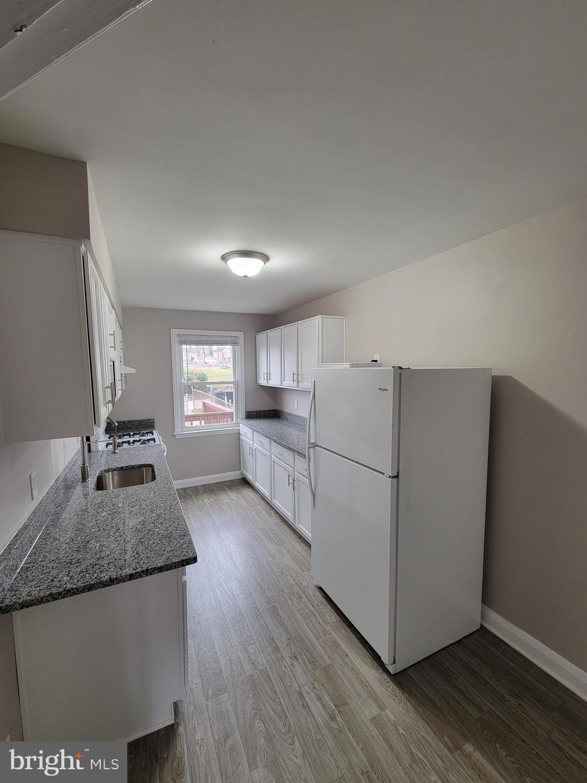 4635 Wilkens Avenue Baltimore, MD 21229 - Photo 3 of 12